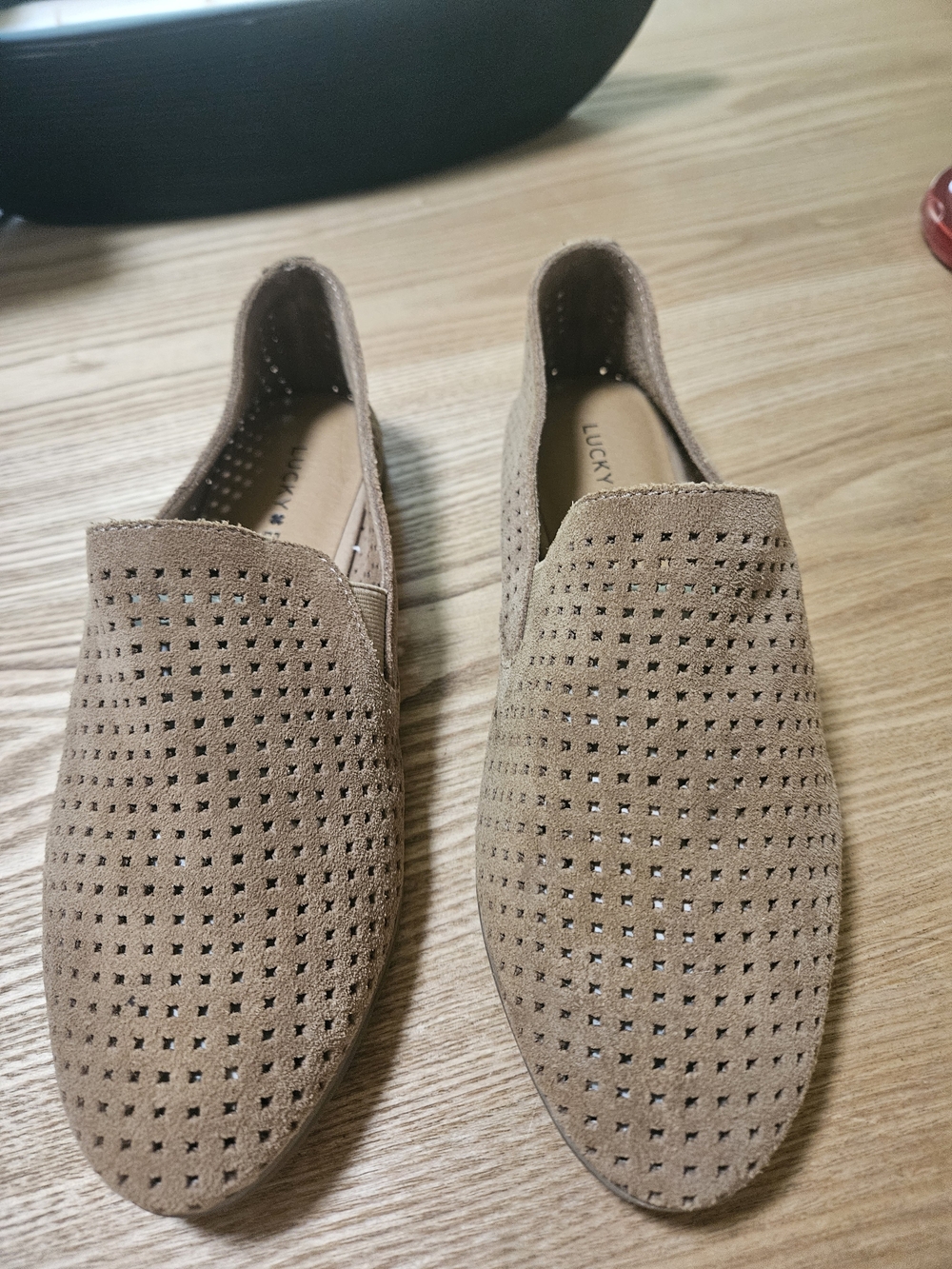 Lucky Brand Women's Tan Perforated Slip-On Loafers
